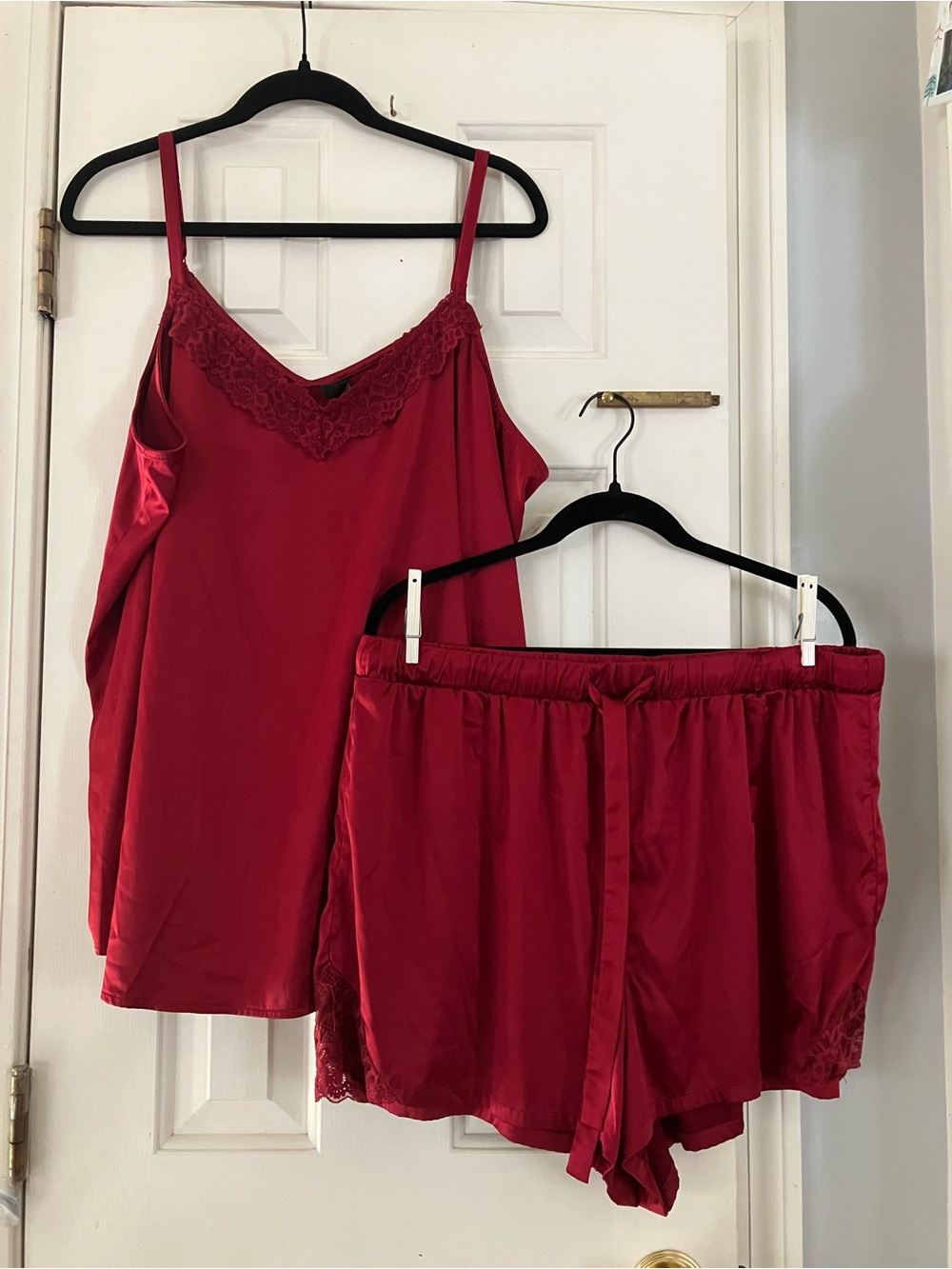 torrid size 1/2 (14-20) Red Satin Lace-Trim Cami & Shorts Sleep Set